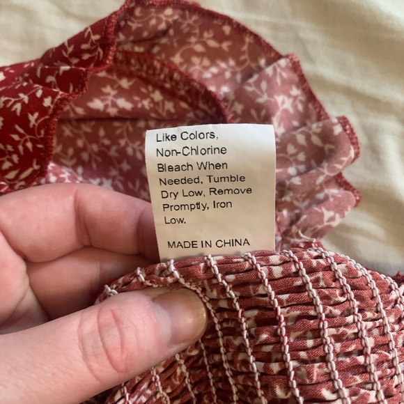 Shein Red Floral Cropped Blouse Size XL - Picture 7 of 8